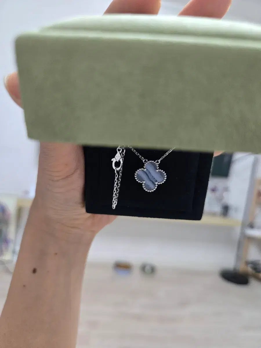 thumbnail-7